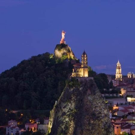 Bel Appartement Au Coeur Du Puy En Velay Le Puy-en-Velay Dış mekan fotoğraf